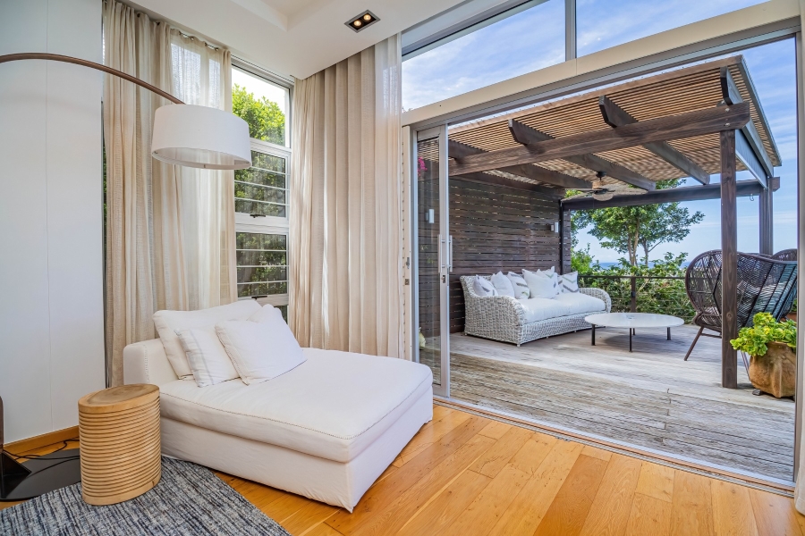 4 Bedroom Property for Sale in Whale Rock Western Cape